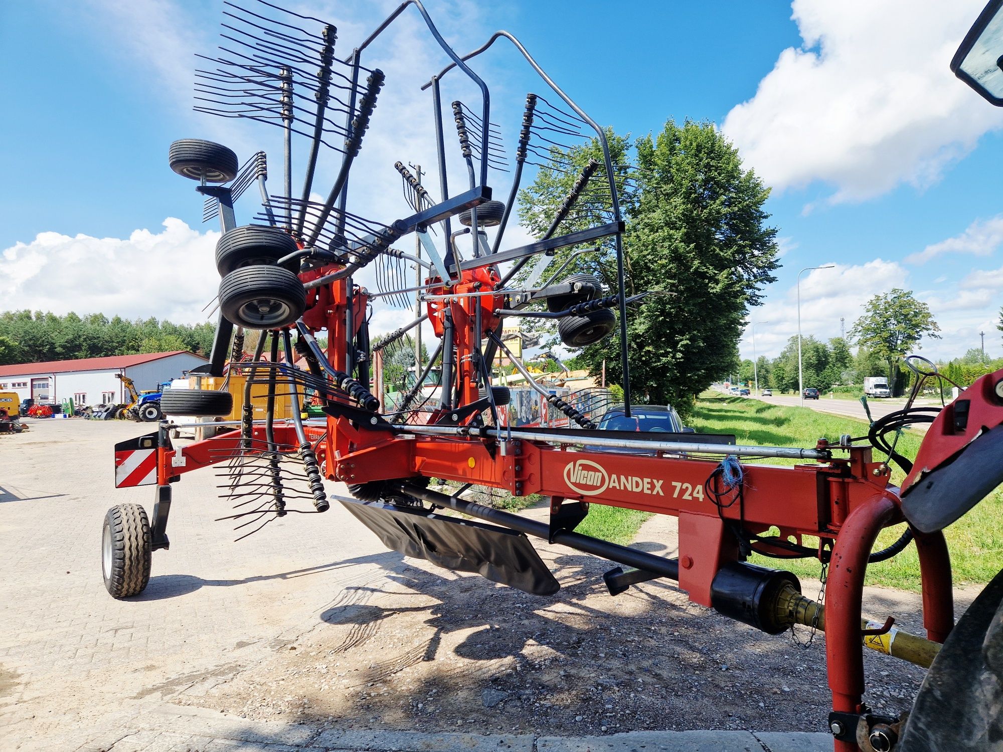 Vicon Andex 724 Deutz Zgrabiarka dwu karuzelowa Super Stan  krone Sip