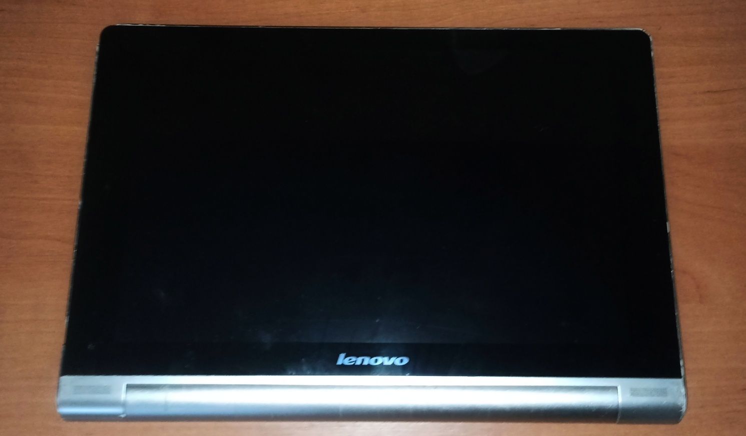 Lenovo Yoga Tablet  (B8000AH16GSL)