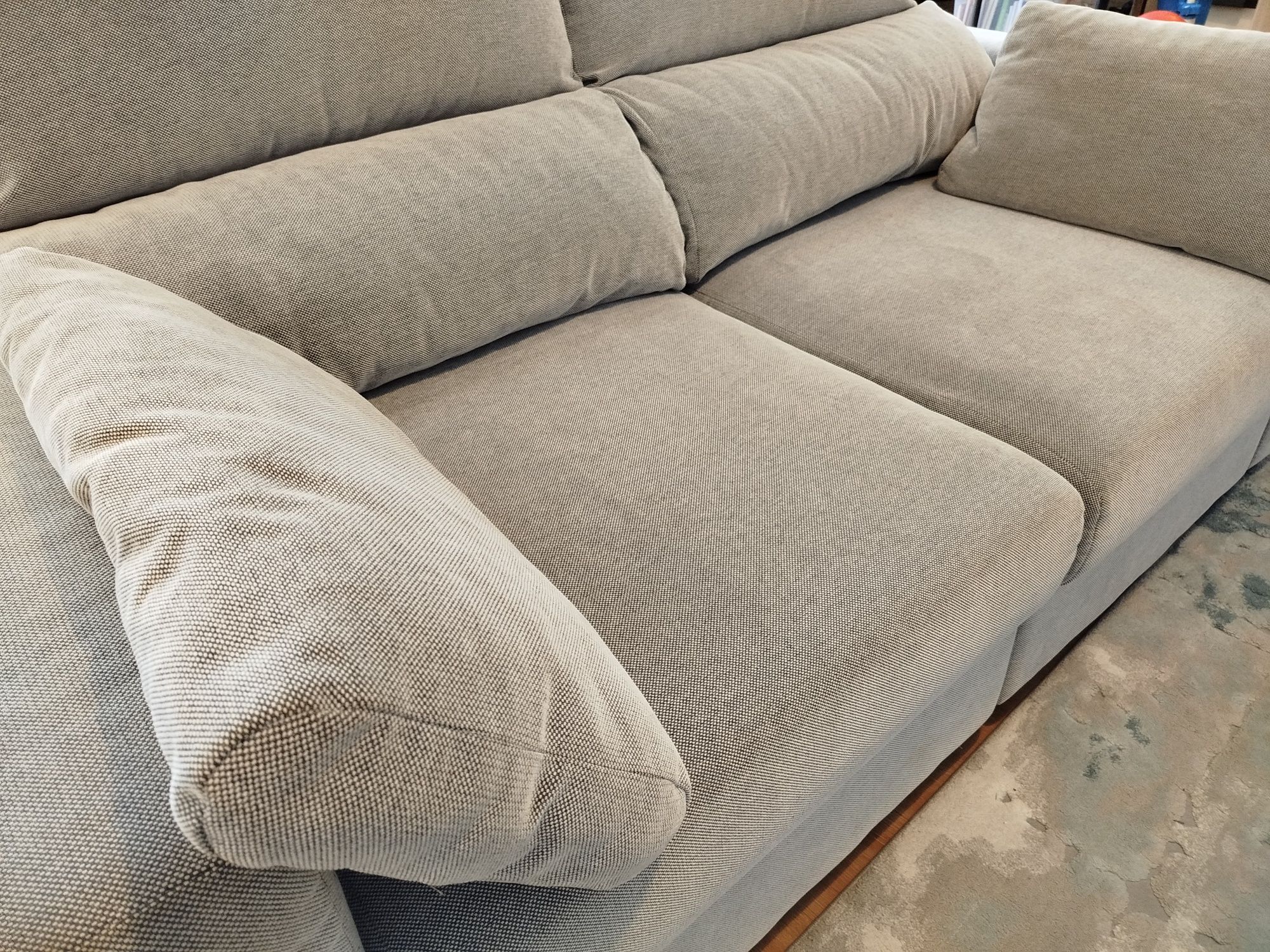 Sofá ikea 2 lugares ESKILSTUNA