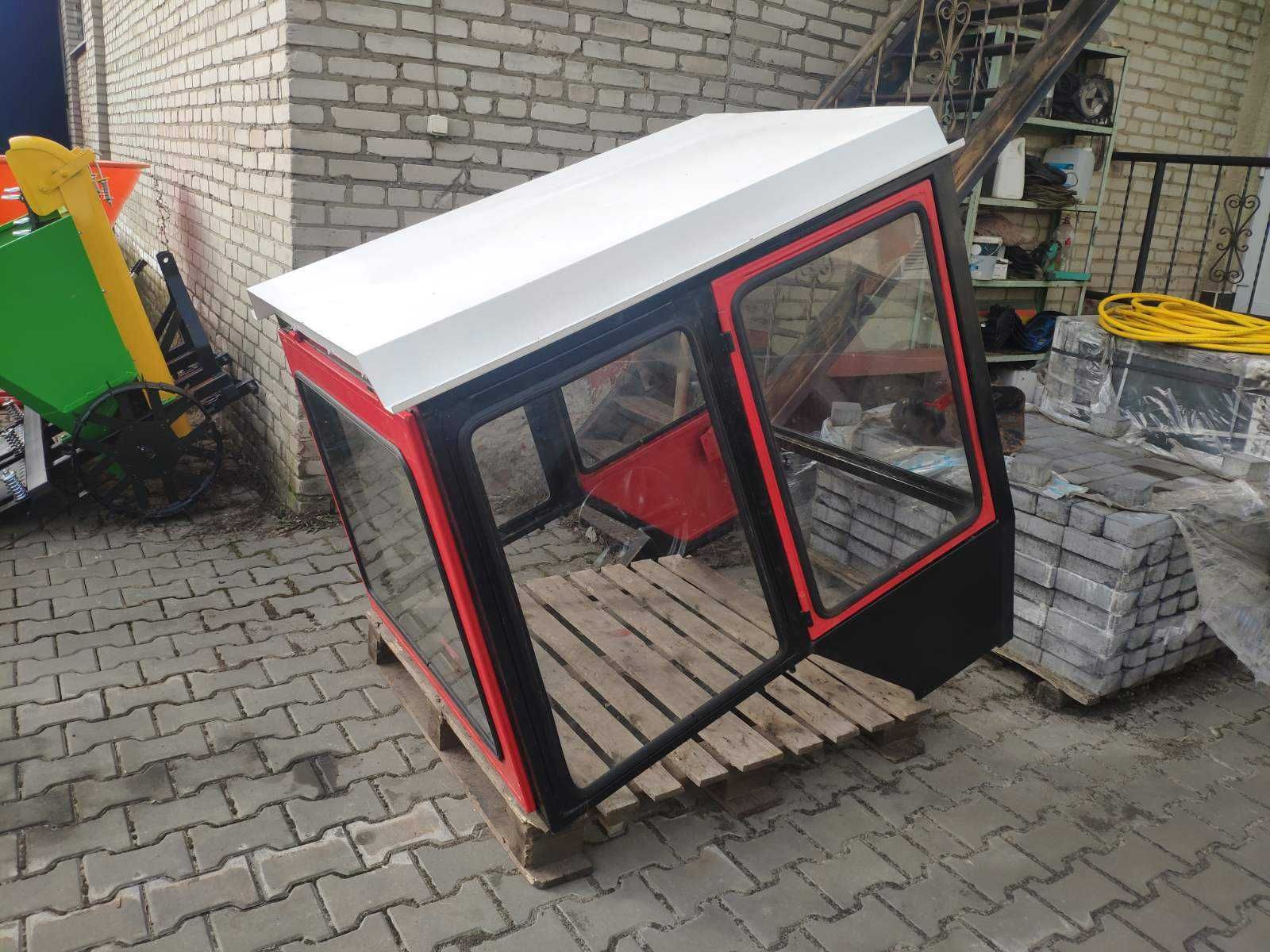 Кабіна Т25 Польща
