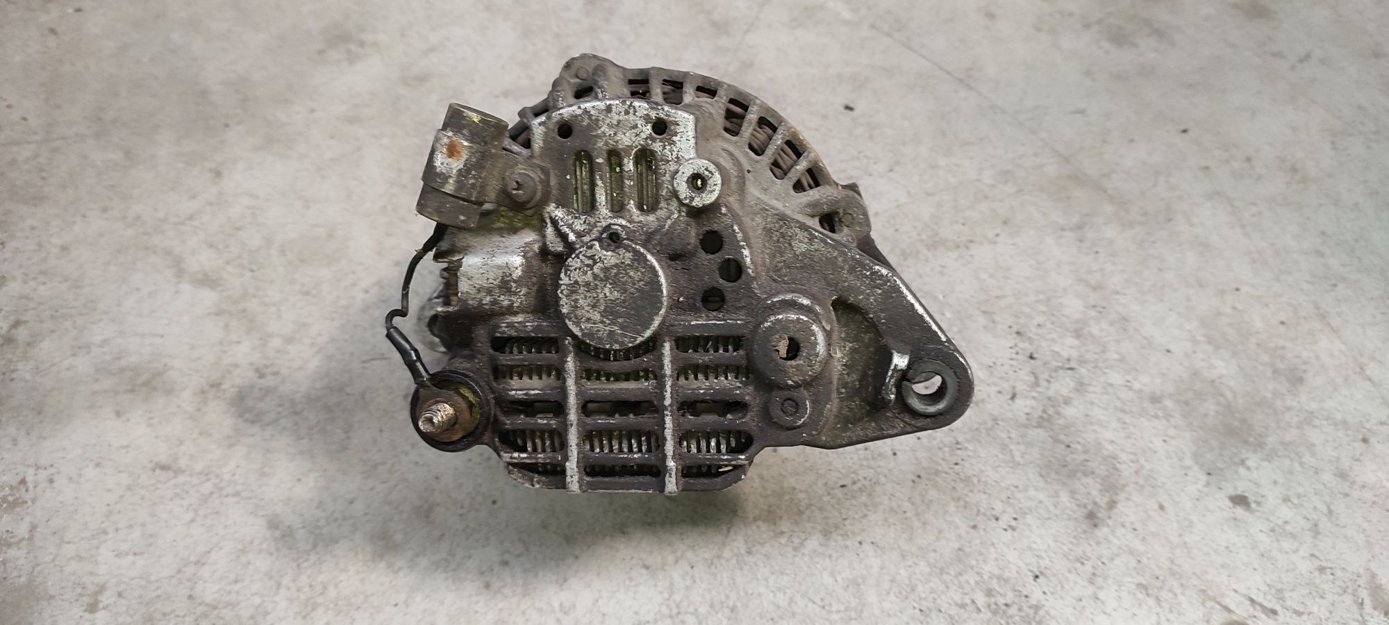 Mitsubishi Galant Lancia 1.8 , 2.5 alternator MD.336.781 i inne