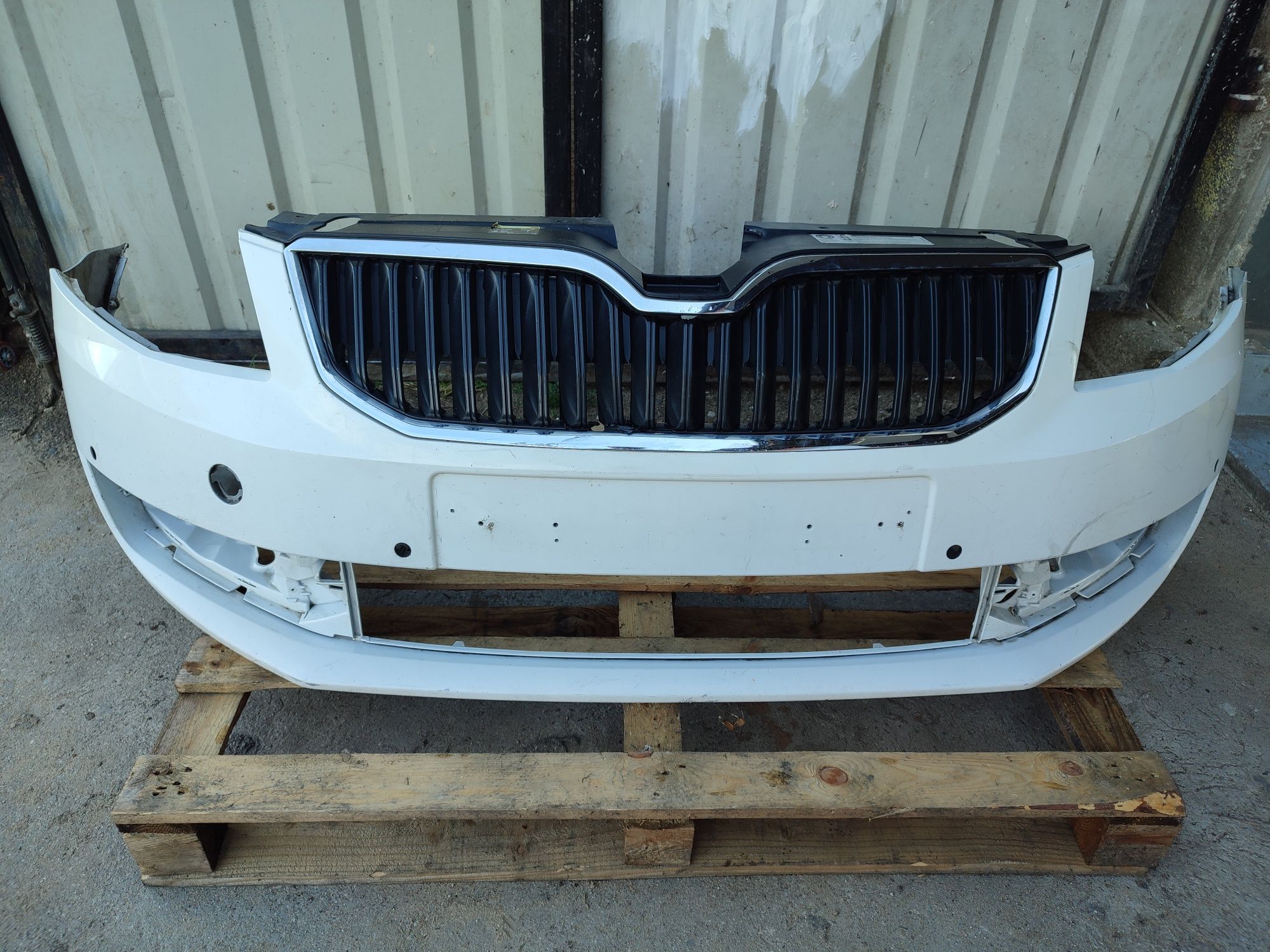 Zderzak przód przedni skoda OCTAVIA 3 III