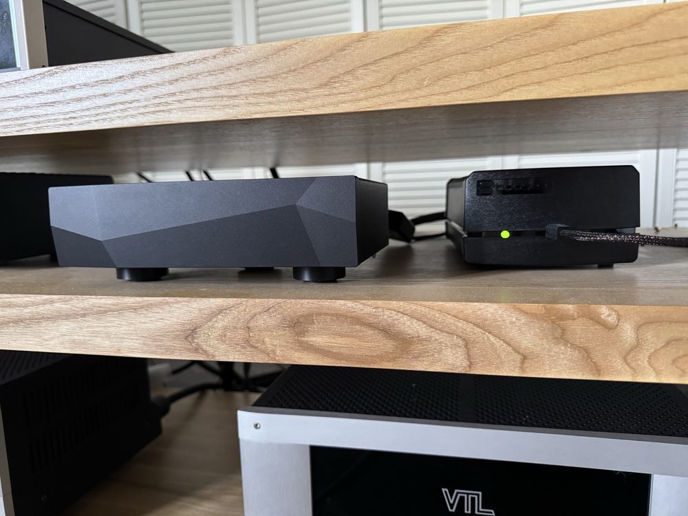 Innuos Pulse Mini + Sbooster - wysokiej klasy streamer ! DAC !