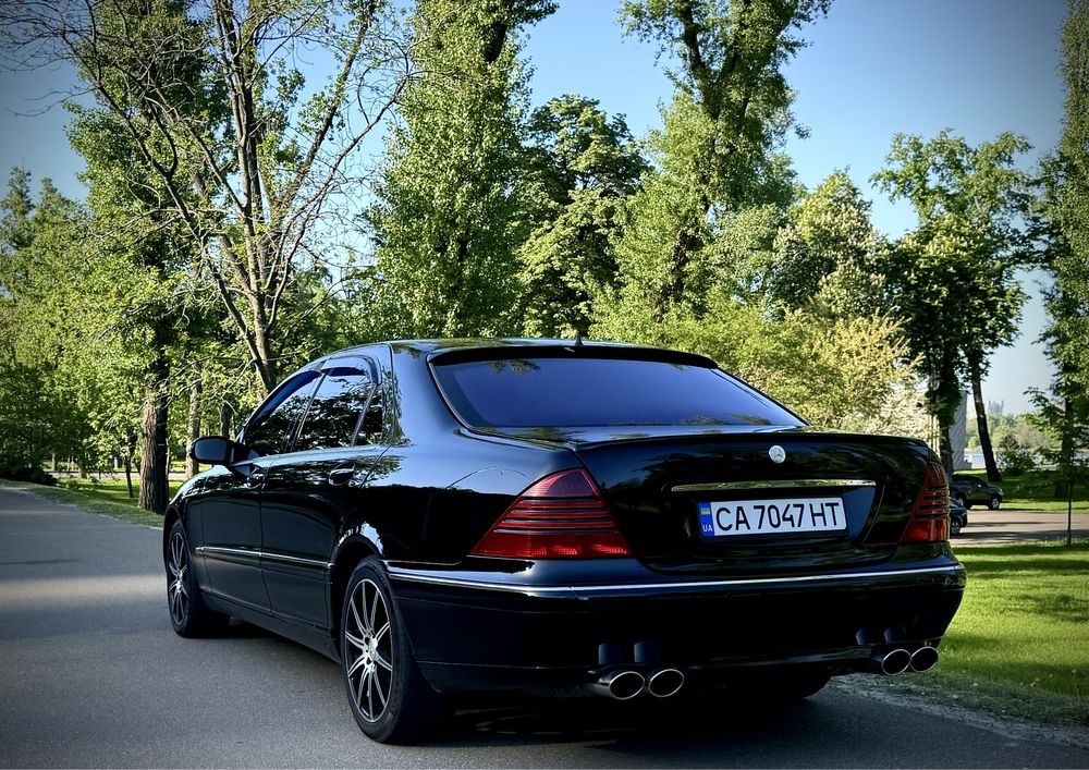 Mercedes-Benz W220