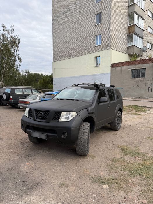 Nissan Pathfinder R51