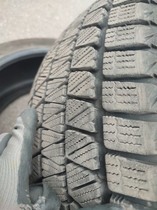 Blizzak dm-v3 235/55/r19