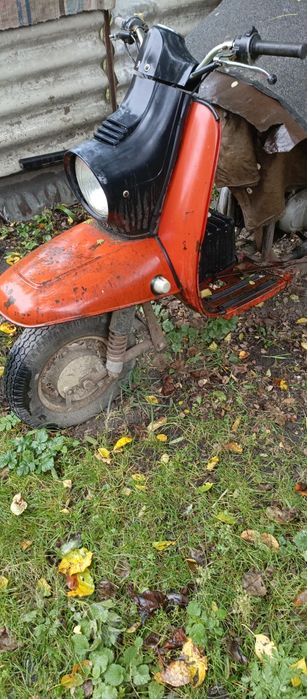 Муравей під встановлення,дуже мало йіздив ,довго дуже стояв