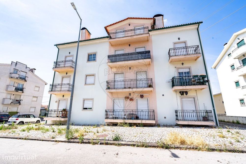 Apartamento T4 para arrendamento