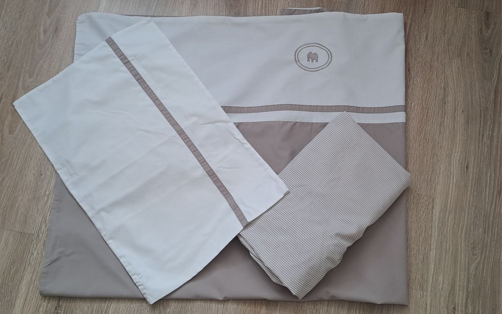 1x pościel oraz prześcieradła z IKEA