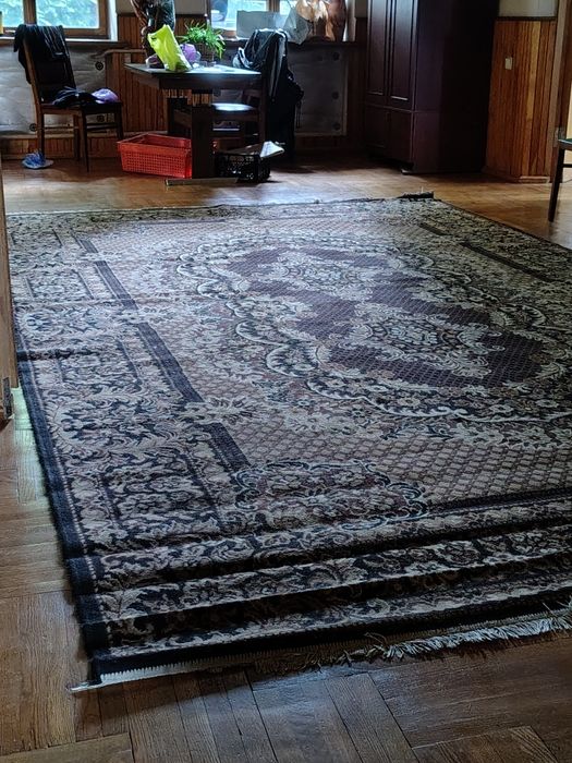 Продам бу килим 2.7 х 4.5 м.