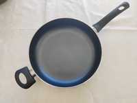 Wok 28cm preta nova