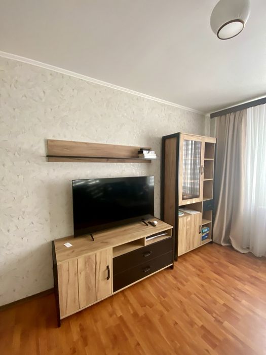 Продам 3-к кв с ремонтом 77м2 пр Героев Победа-6 Возможен безнал !
