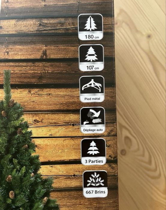 Arvore de Natal 180cm com pinhas