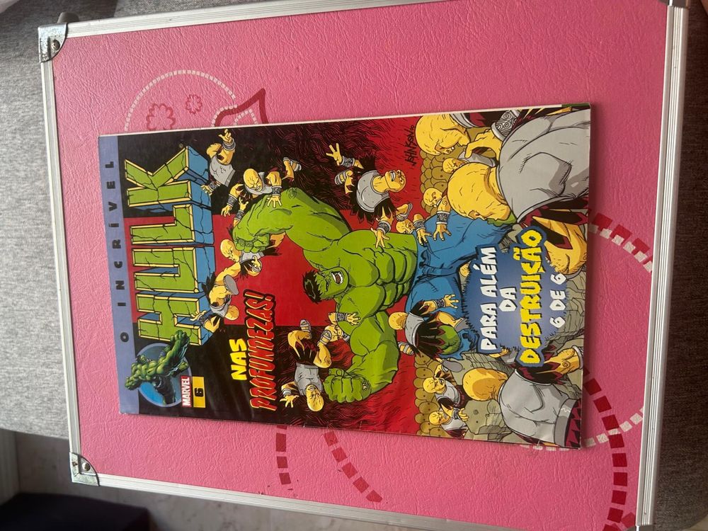 Livros hulk bd como novas
