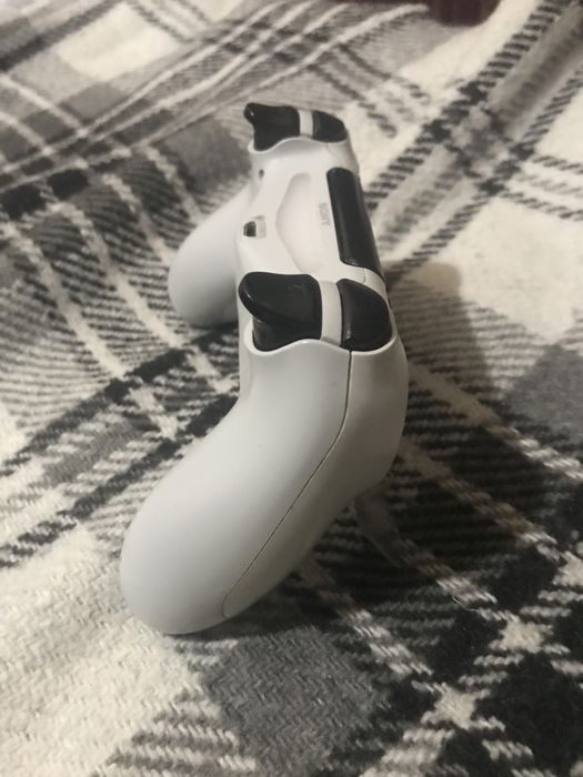 Продам джойстик DualShock 4 V1 для ps4