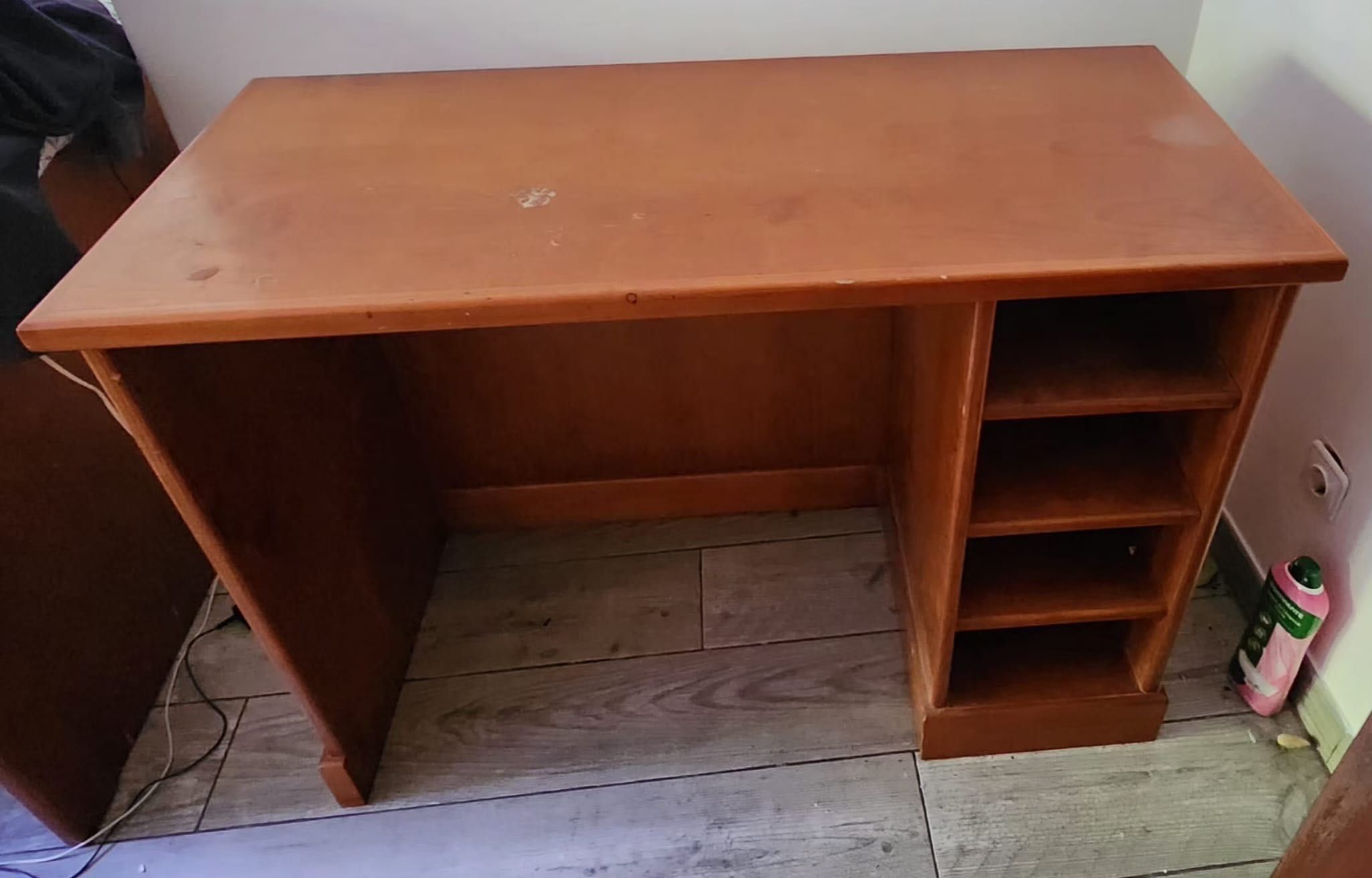 Secretaria de madeira