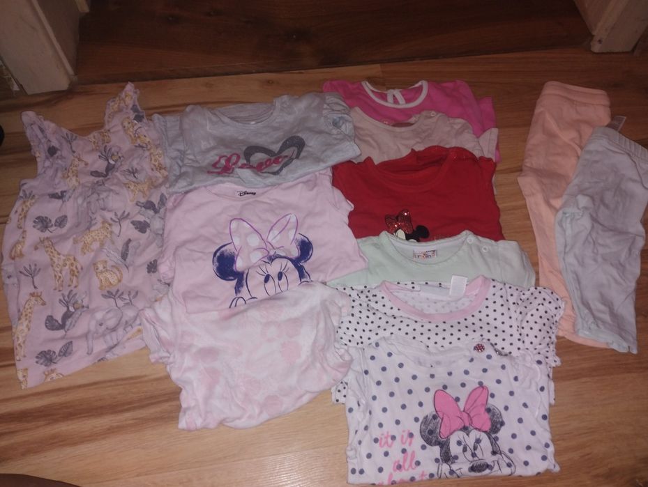 Zestaw ubranek dla dziewczynki rozmiar 74/80 stan bardzo dobry