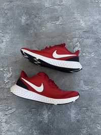 Кросівки Nike Revolution 5