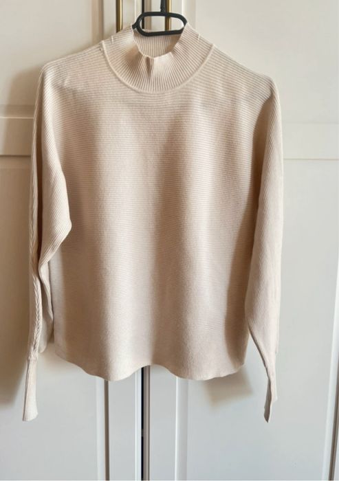 Kremowy sweterek sweter półgolf Amisu S