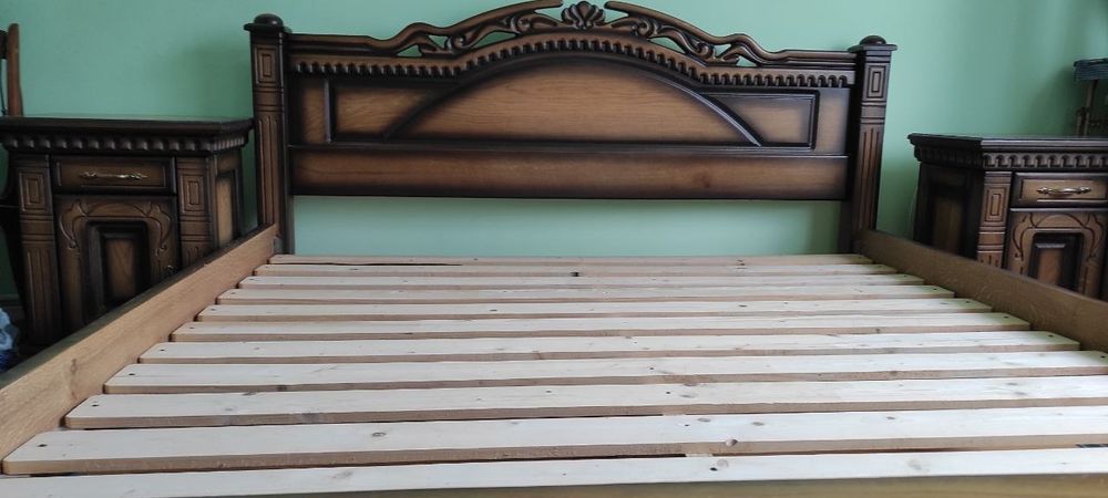 Ліжко двоспальне дубове, натуральне