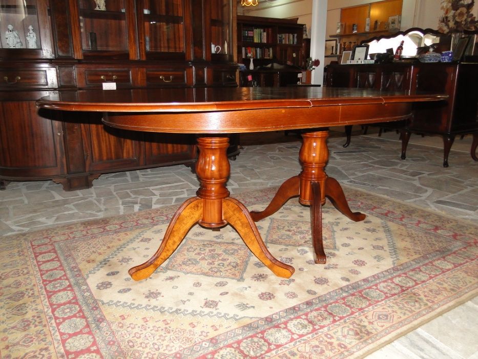 Mesa extensível em madeira - Como nova