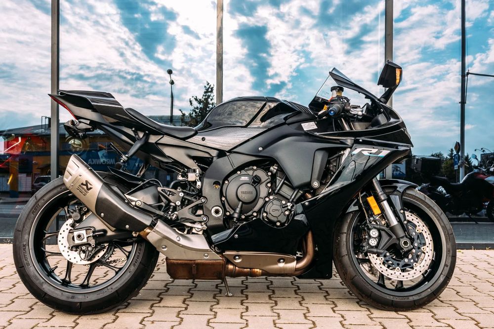 Yamaha R1 Yamaha YZF-R1 2023 niski przebieg