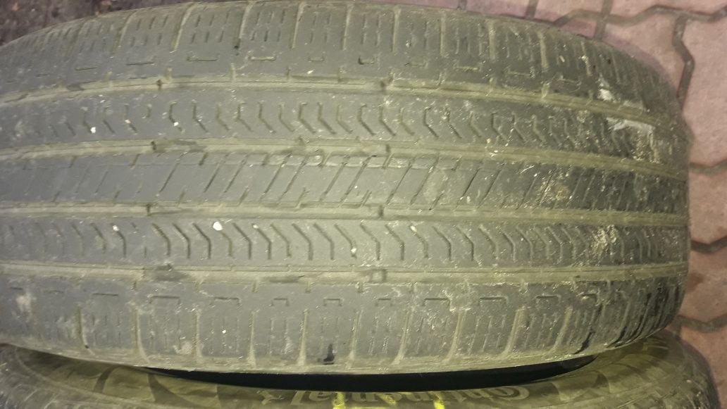 Літні  покришки 215/60 R17Continental 18p (шини)