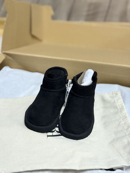 Zara дитячі уги зимові