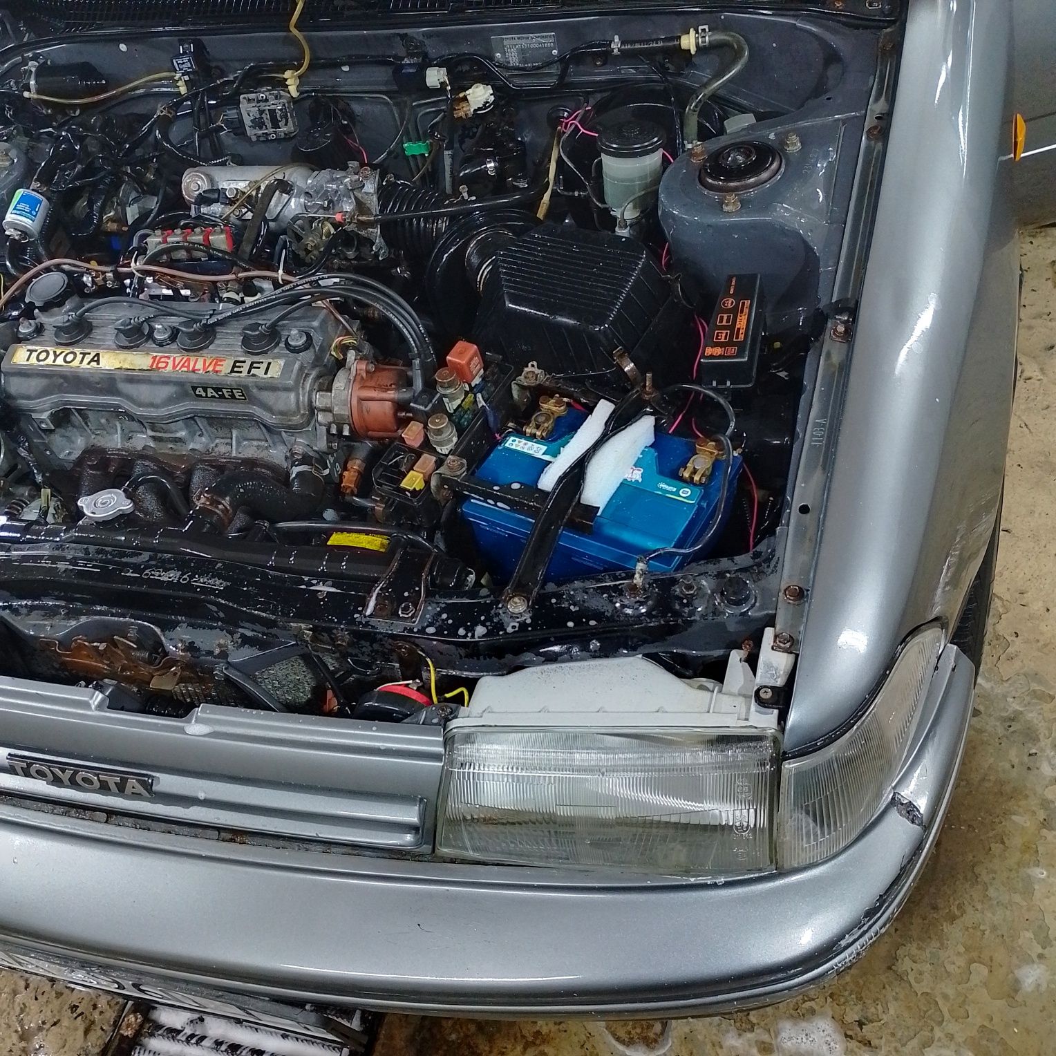 Toyota Карина 1989