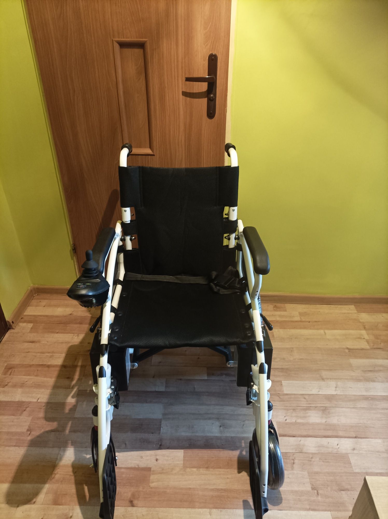 Wózek inwalidzki elektryczny AT52304 NOWY NIEUZYWANY