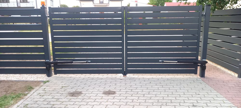 Montaż napęd do bram,monitoring,domofony jak i cała elektryka.