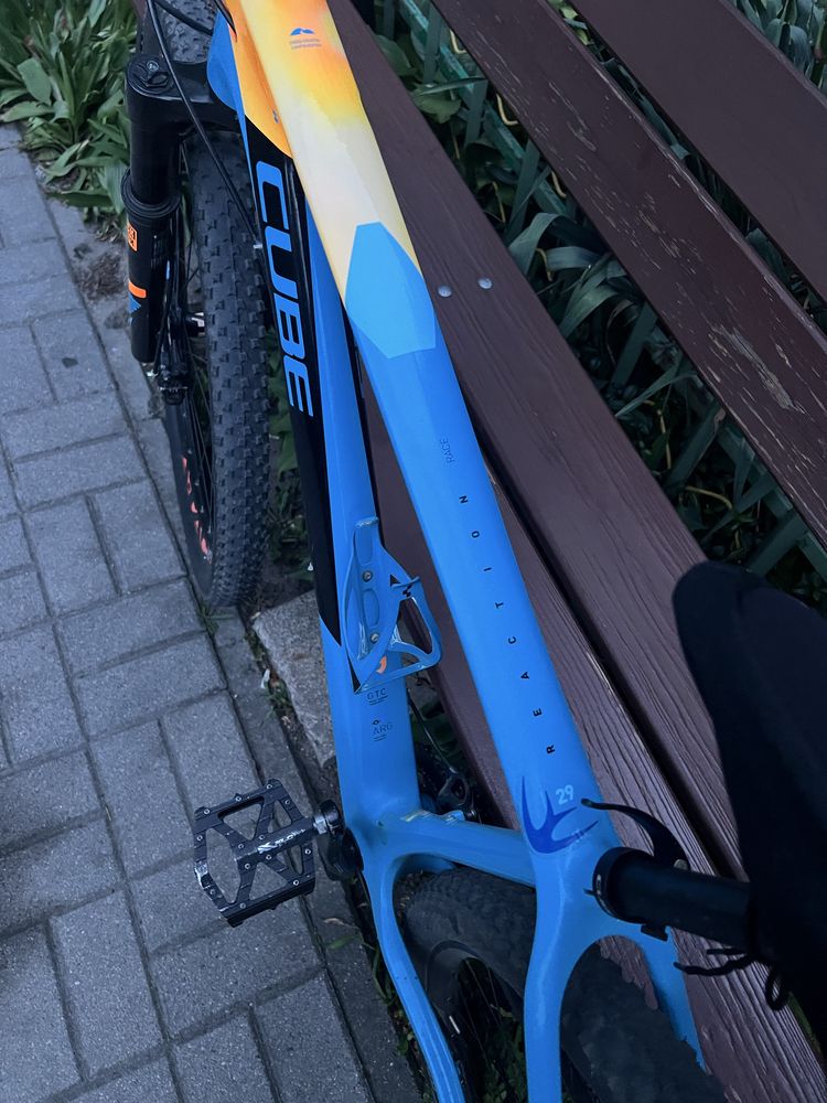 Rower mtb  cube reaction race carbon