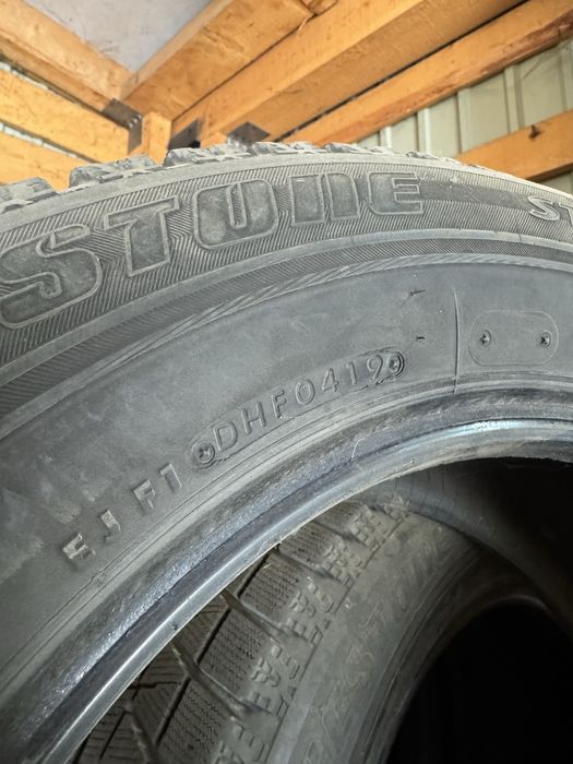 Bridgestone blizzak revo gz 215/60/16