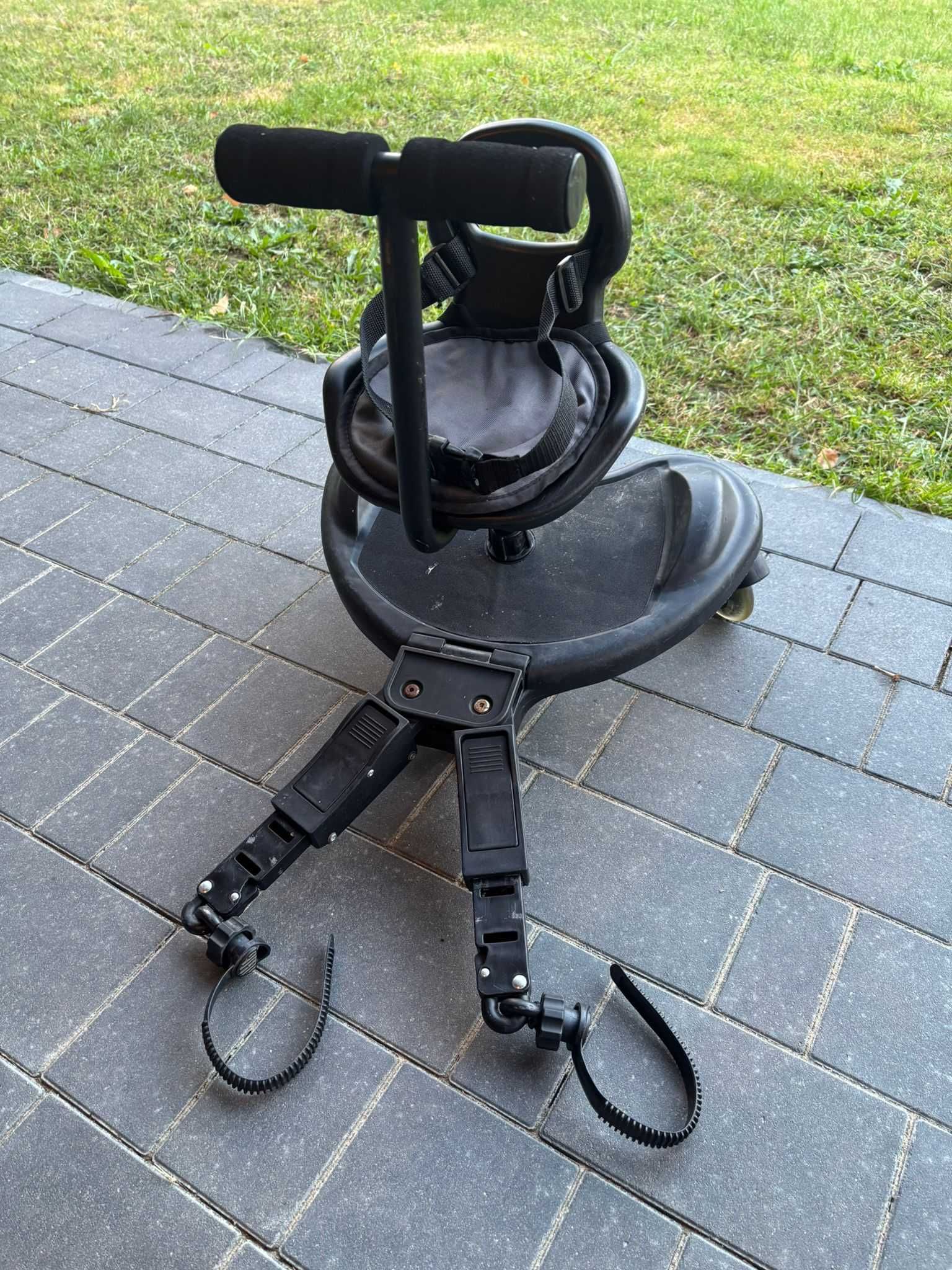 Dostawka uniwersalna do wózka 2w1 z siedziskiem
