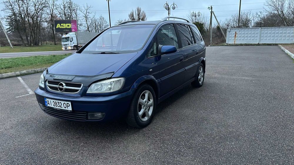 OPEL ZAFIRA 2.2D. 2004рік.