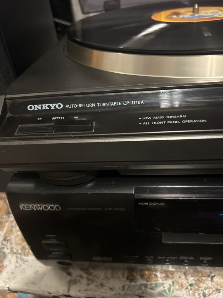 Продам проигрыватель винила Onkyo cp-1116A