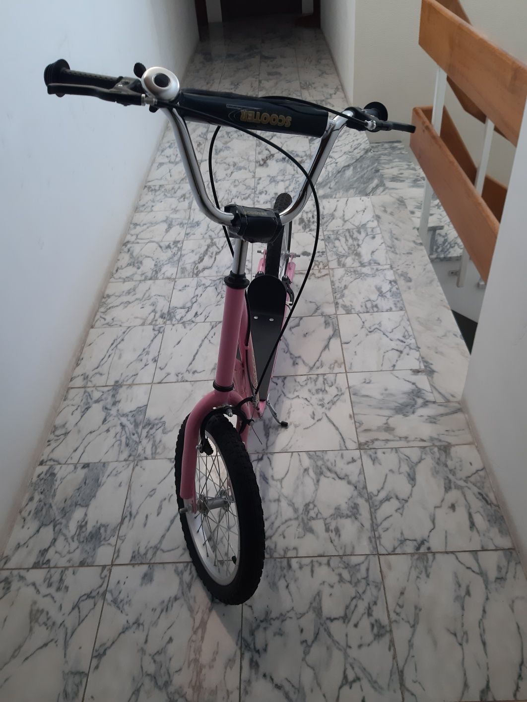 Trotinete adolescente e adultos