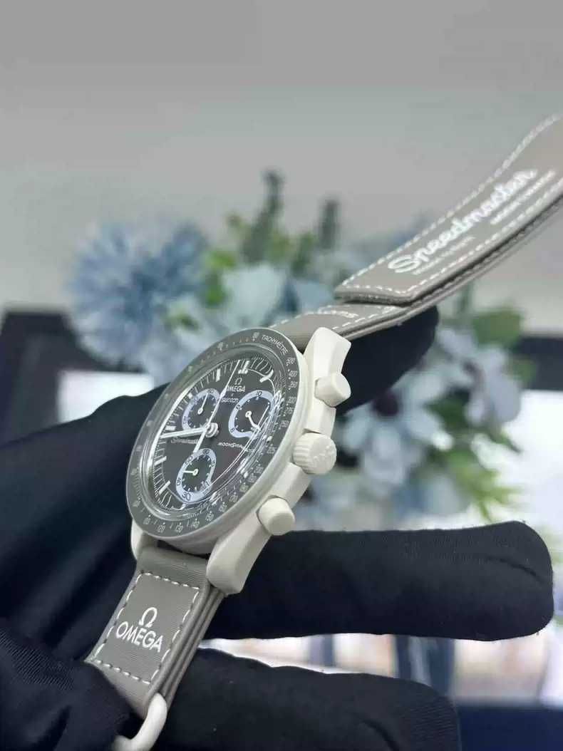 Nowość! Omega x Swatch Desert SO33T103 - Styl dla Odkrywców