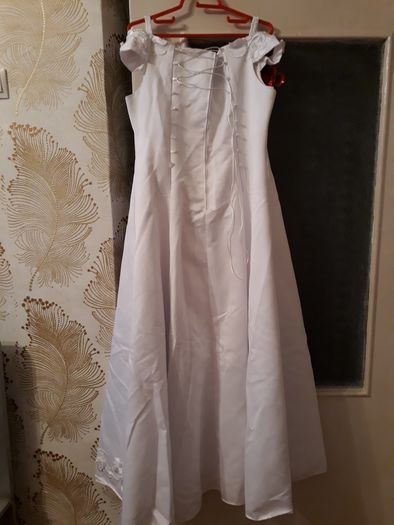 Платье белое 48 размера, рост 165-170