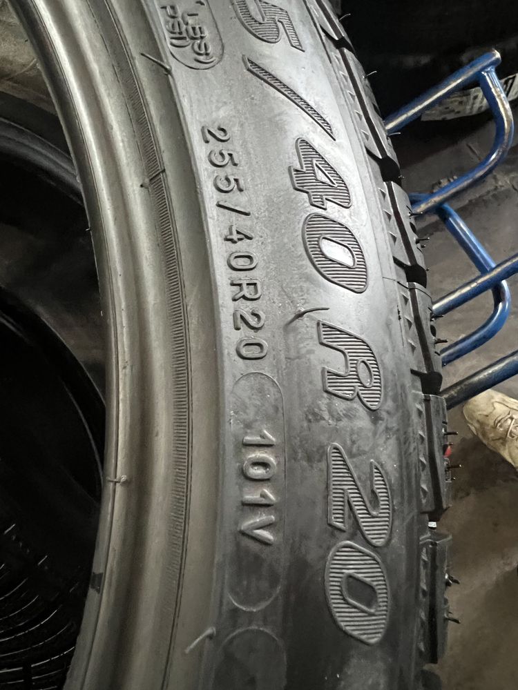 295/35/20+255/40/20 R20 Michelin Pilot Alpin PA4 4шт нові зима