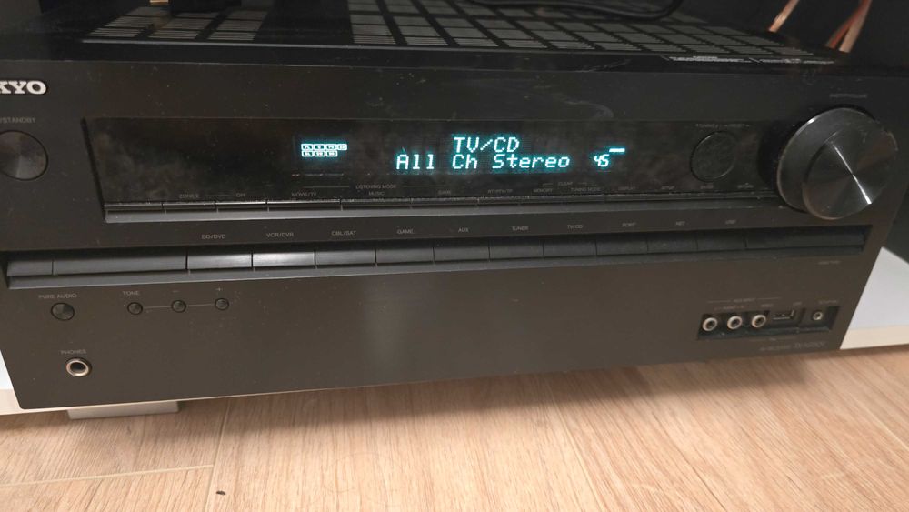 Używany i sprawny amplituner Onkyo TX-NR509