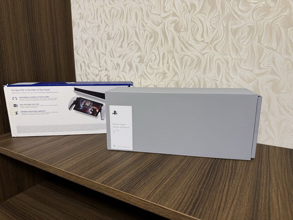 PlayStation Portal CFI-Y100 - портативний Remote Play для PS5