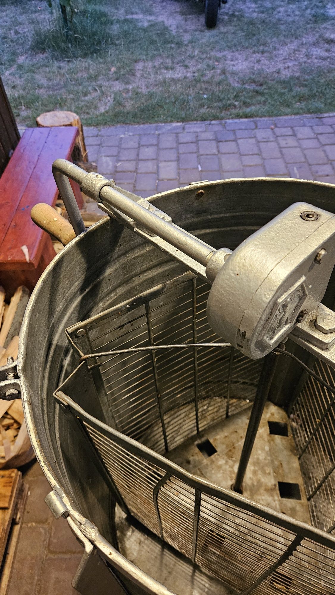 Miodarka ręczna 3 ramkowa