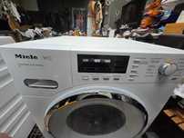 Pralka Miele W1 .Wsad 9 kg/1600 obr.LCD.Bęben plaster miodu,.Gwar.