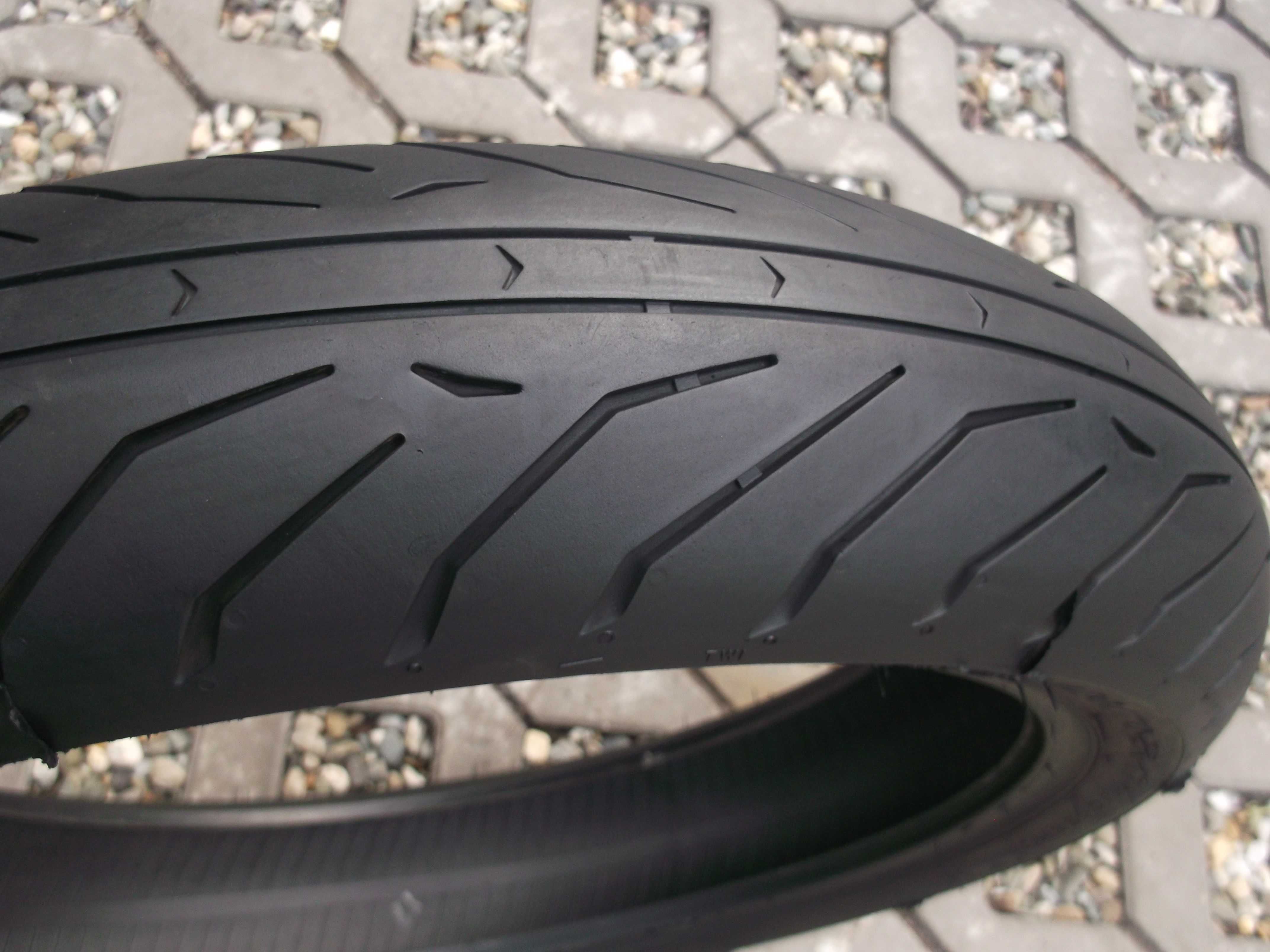 opona 120/70ZR17	 Pirelli Angel GT2 Gran Turismo dot4320 2,4mm