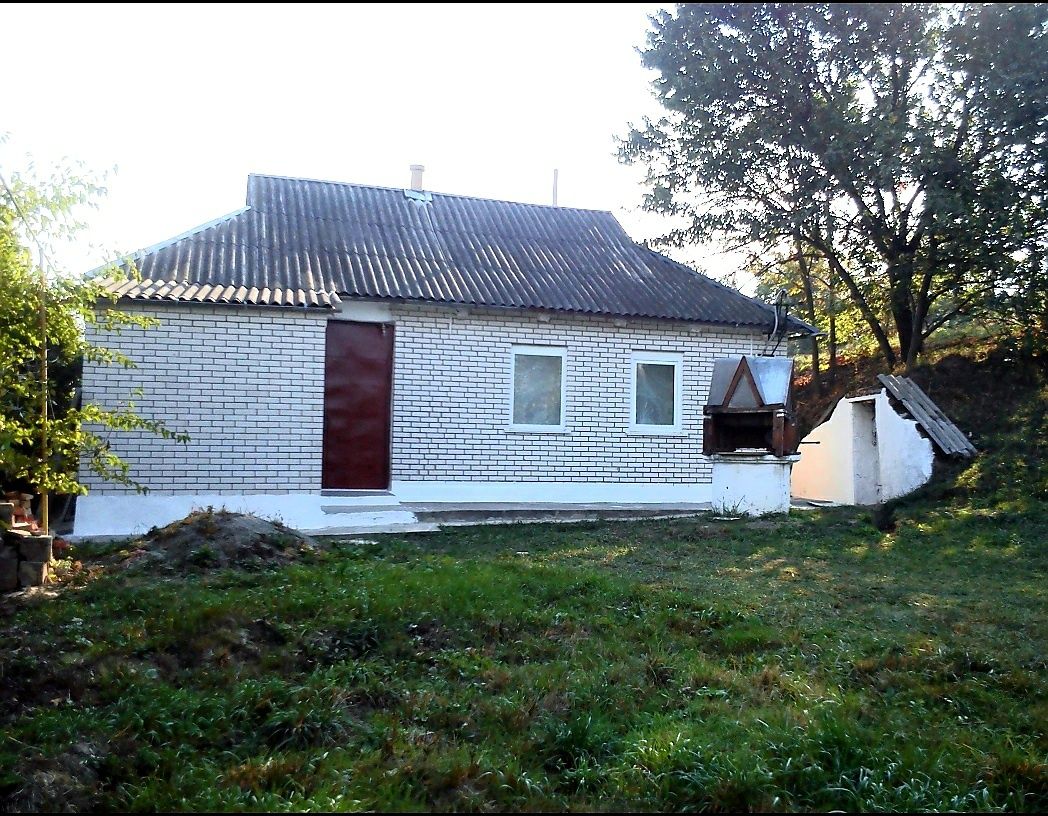 Продажа(Обмен)Дома С 2-мяУчастк.+легк.автоВозлеКиева в ,МалыхКарпатах'