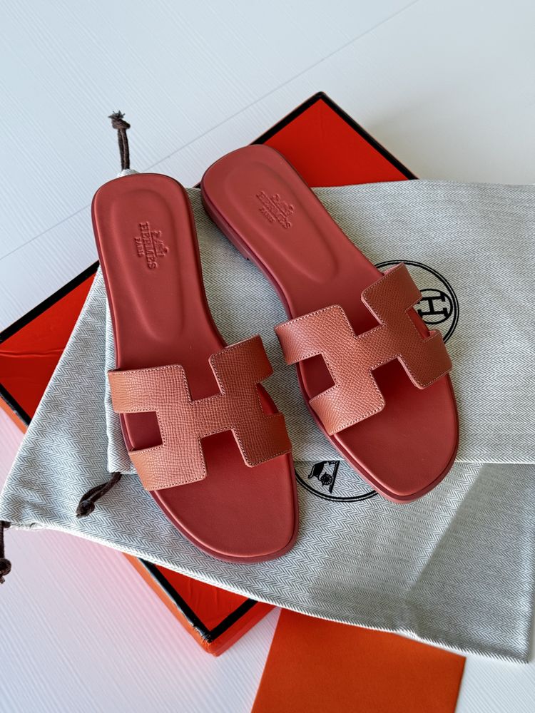 Шльопанці Hermes
