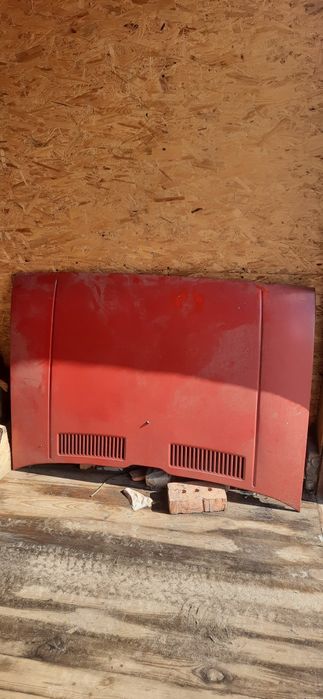 Капот  Seat Ibiza 1.2i  1991