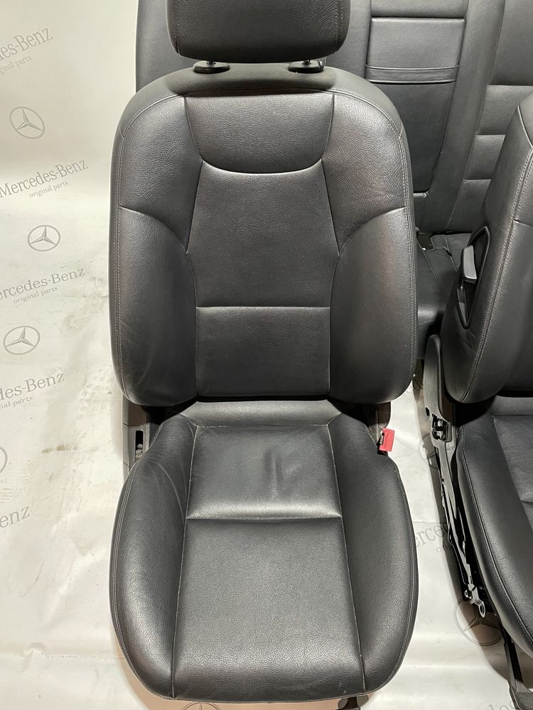 Салон Mercedes C class w204 Sport натуральна шкіра сидушки сидіння