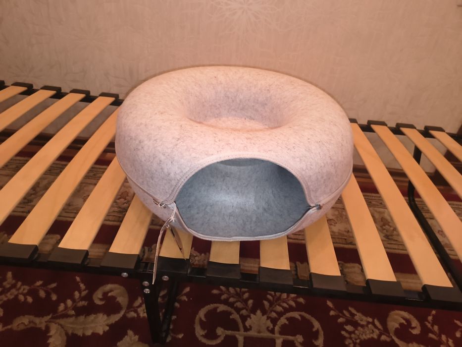 Лежанка для кота